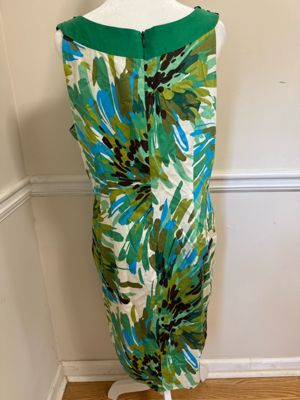 Rabbit Rabbit Rabbit Beaded Scoop-Neck Floral Coverup in Green Multi - Picture 4 of 7